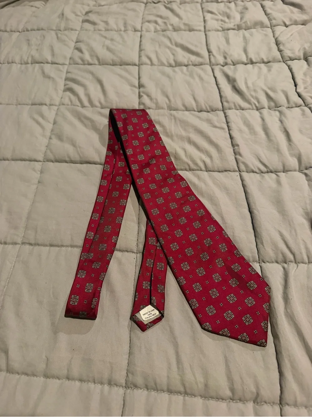 Men's Red Geometric Necktie